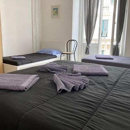 Guest House Roma Cenova Dış mekan fotoğraf