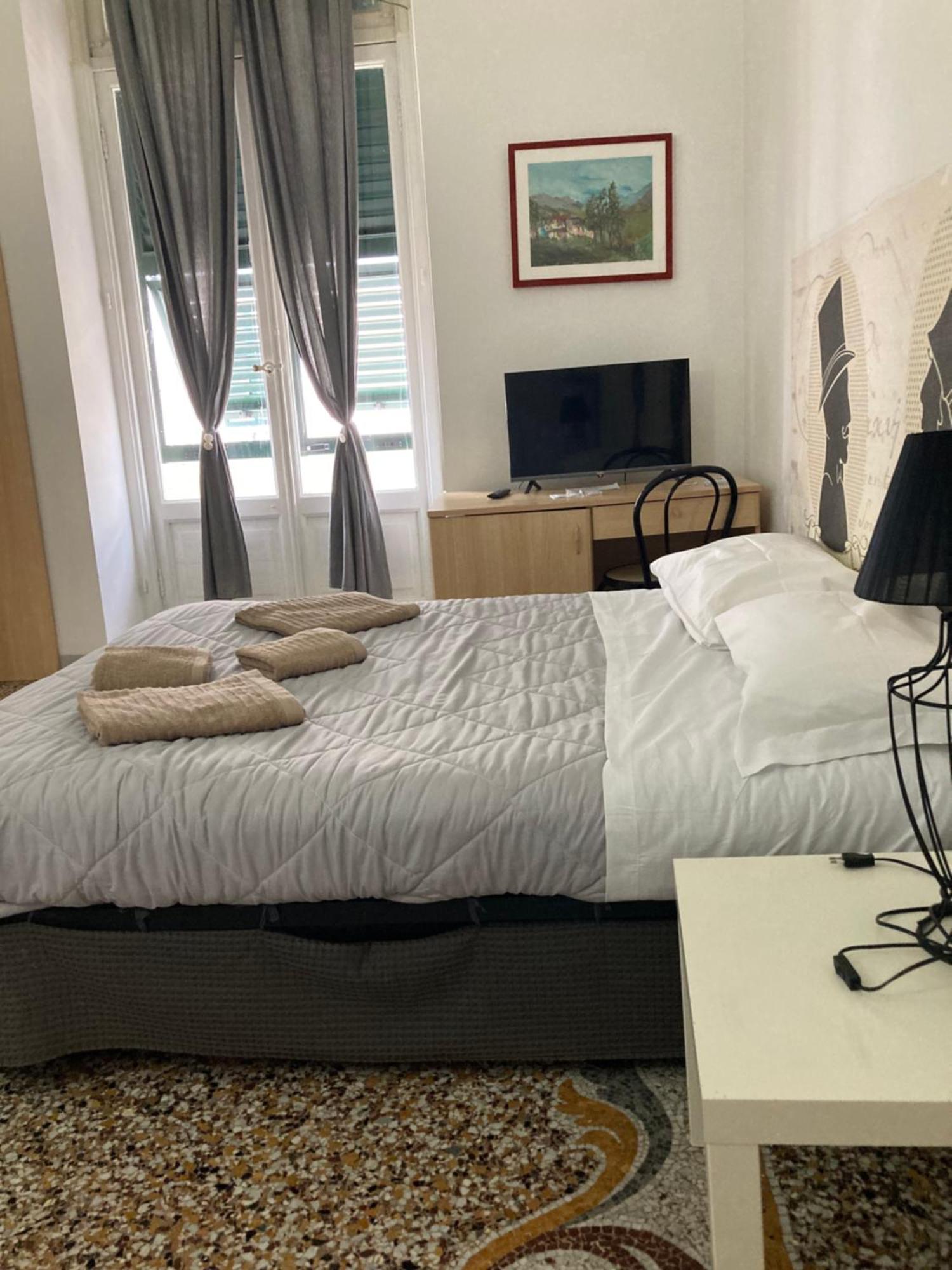 Guest House Roma Cenova Dış mekan fotoğraf