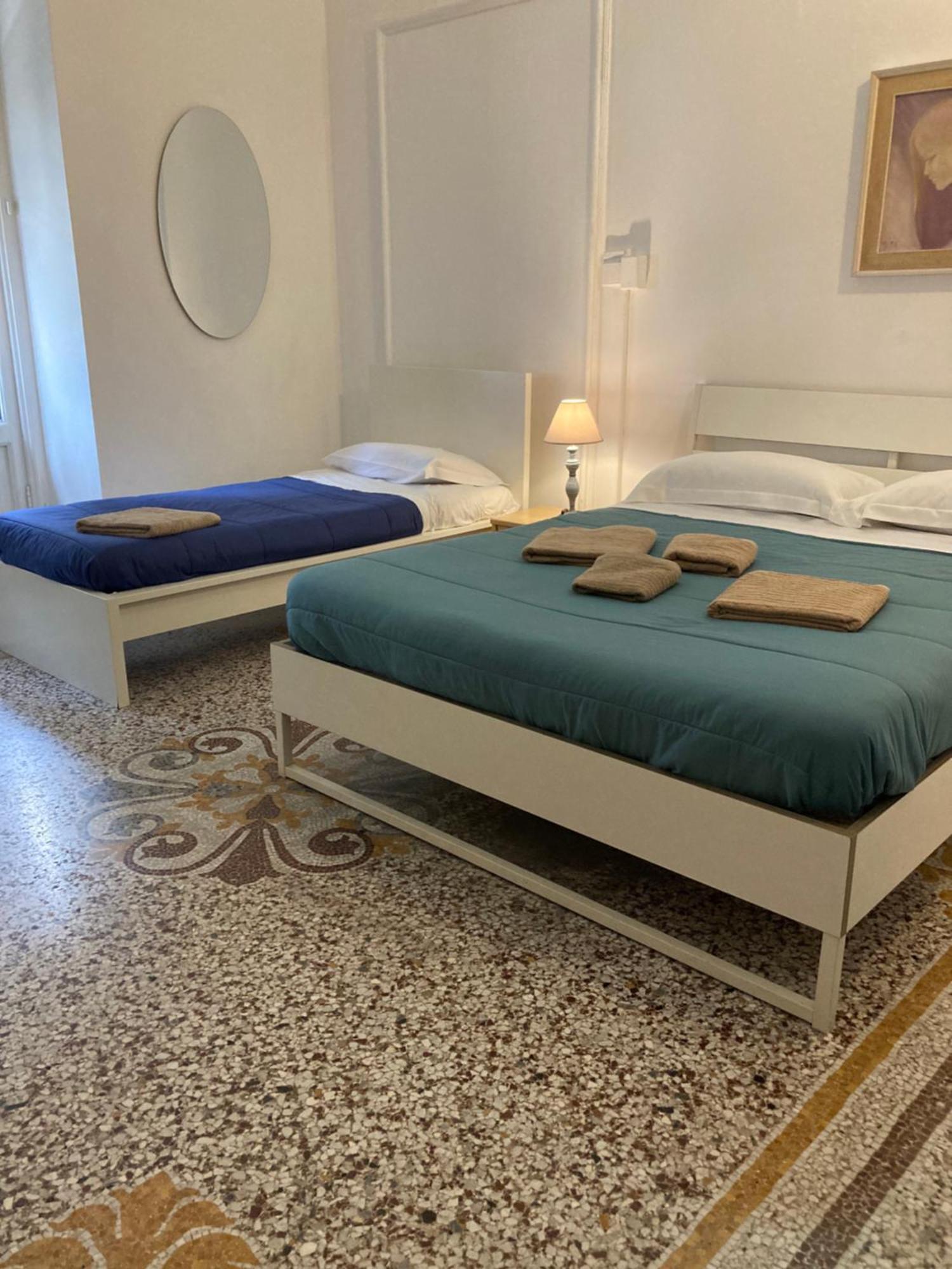 Guest House Roma Cenova Dış mekan fotoğraf