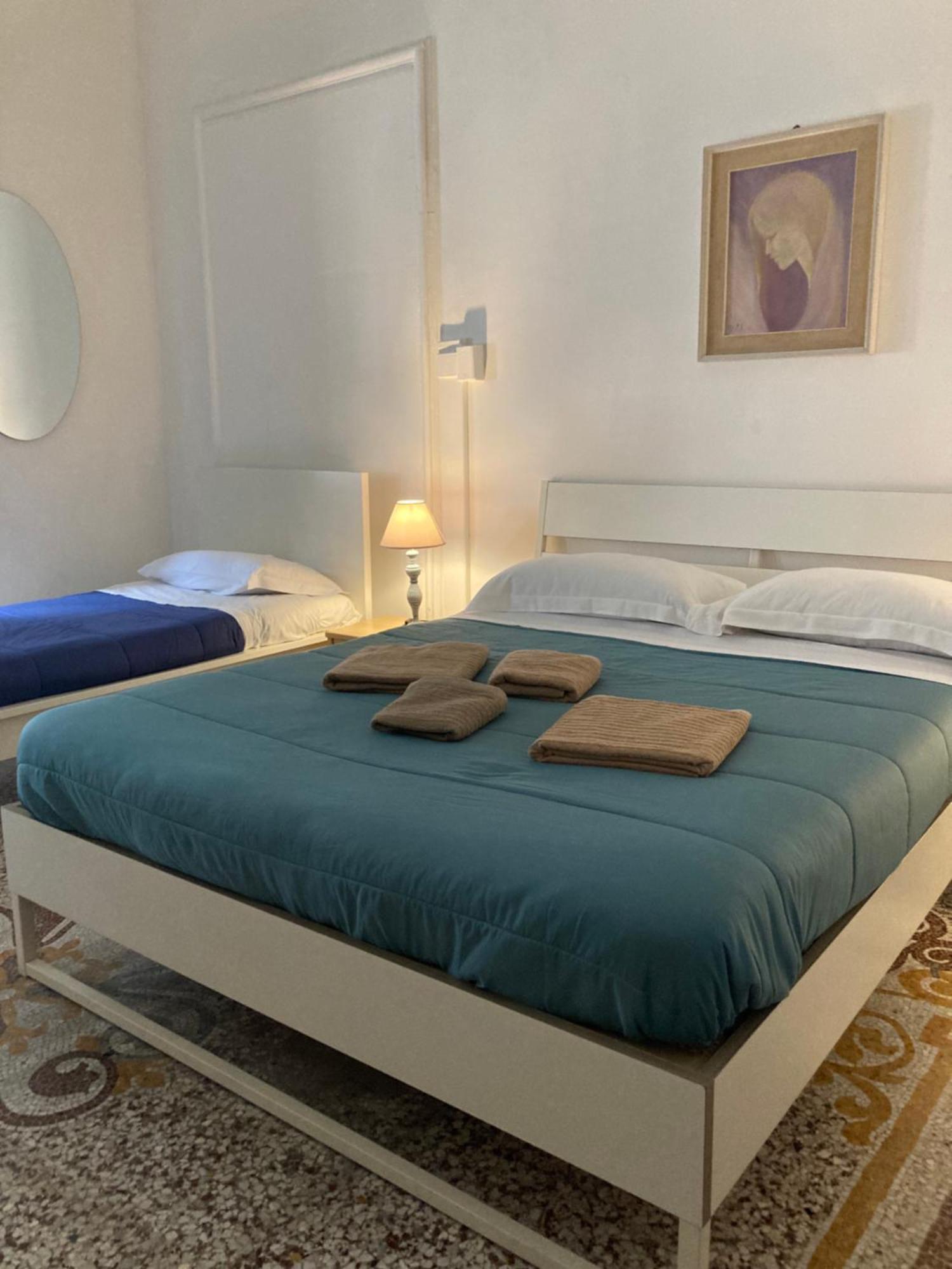 Guest House Roma Cenova Dış mekan fotoğraf